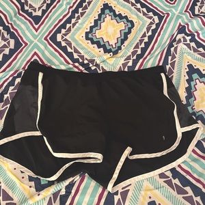 Old Navy shorts. Black & white. US size S. Medium wear, good condition.